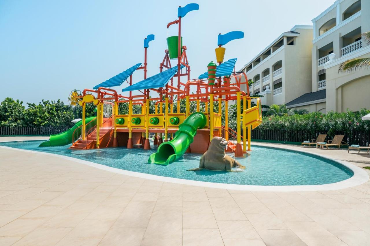 Iberostar Waves Rose Hall Beach Montego Bay Exterior photo