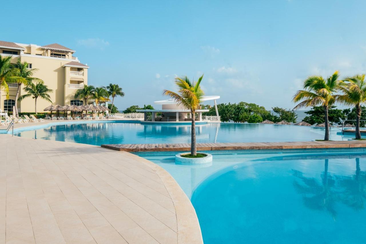 Iberostar Waves Rose Hall Beach Montego Bay Exterior photo