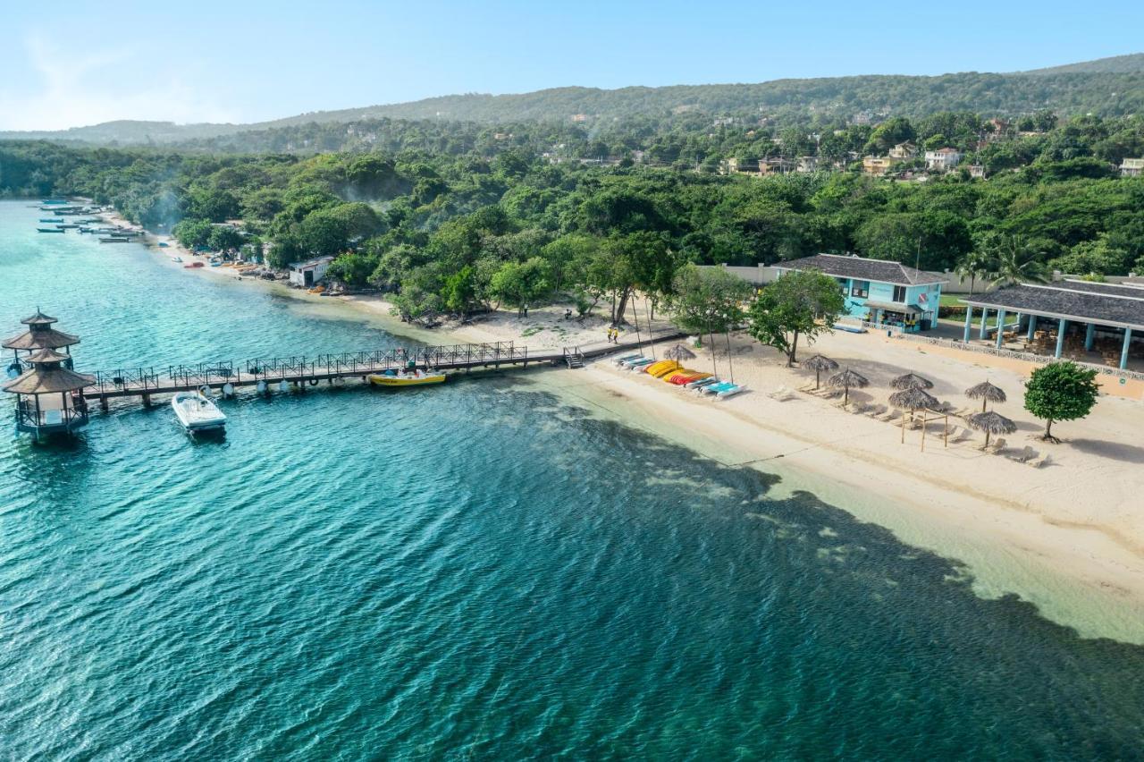 Iberostar Waves Rose Hall Beach Montego Bay Exterior photo